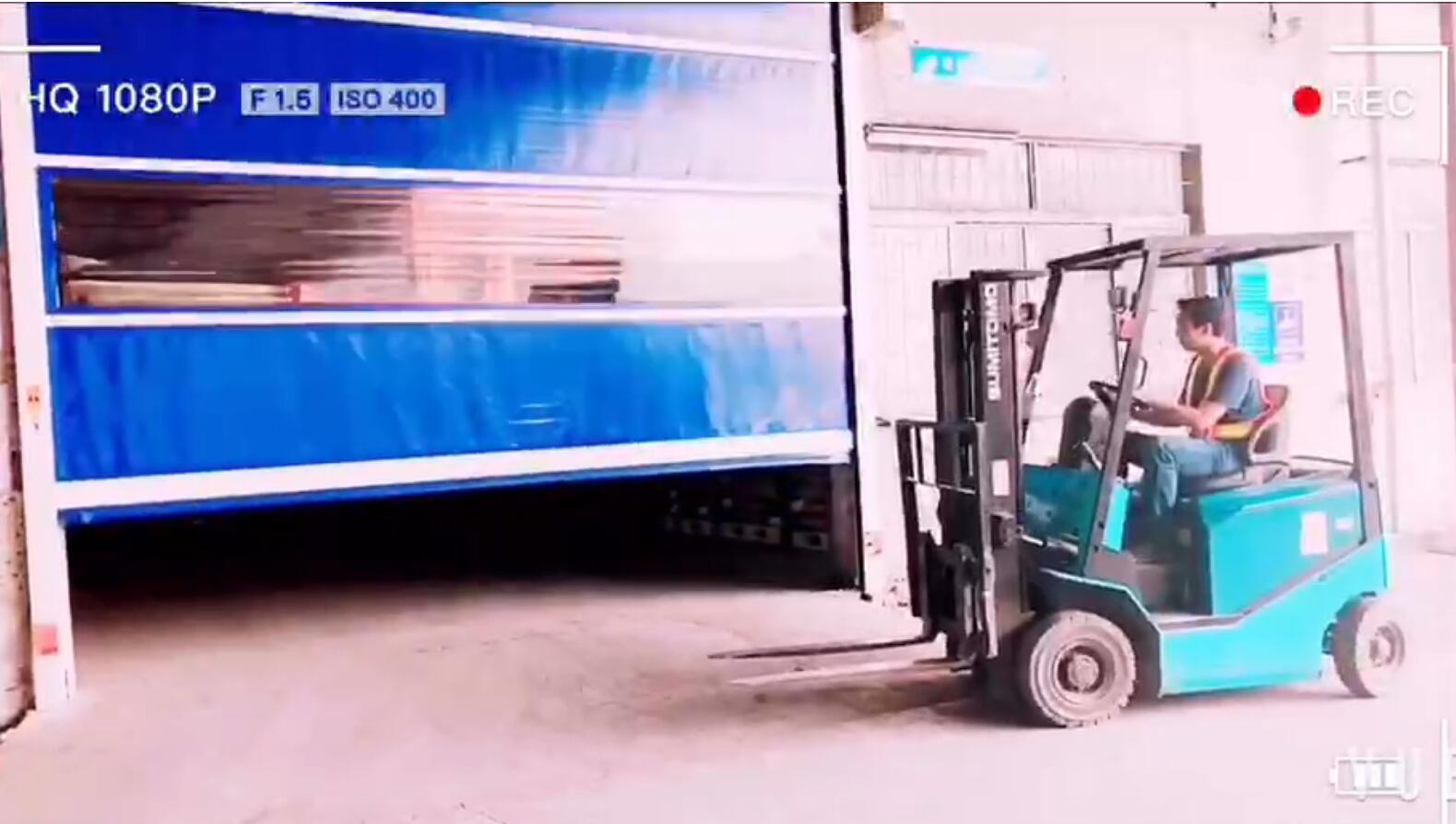 升降门2.jpg 升降门2.jpg